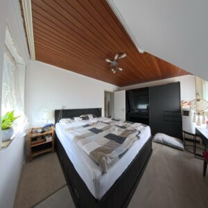 Schlafzimmer DG